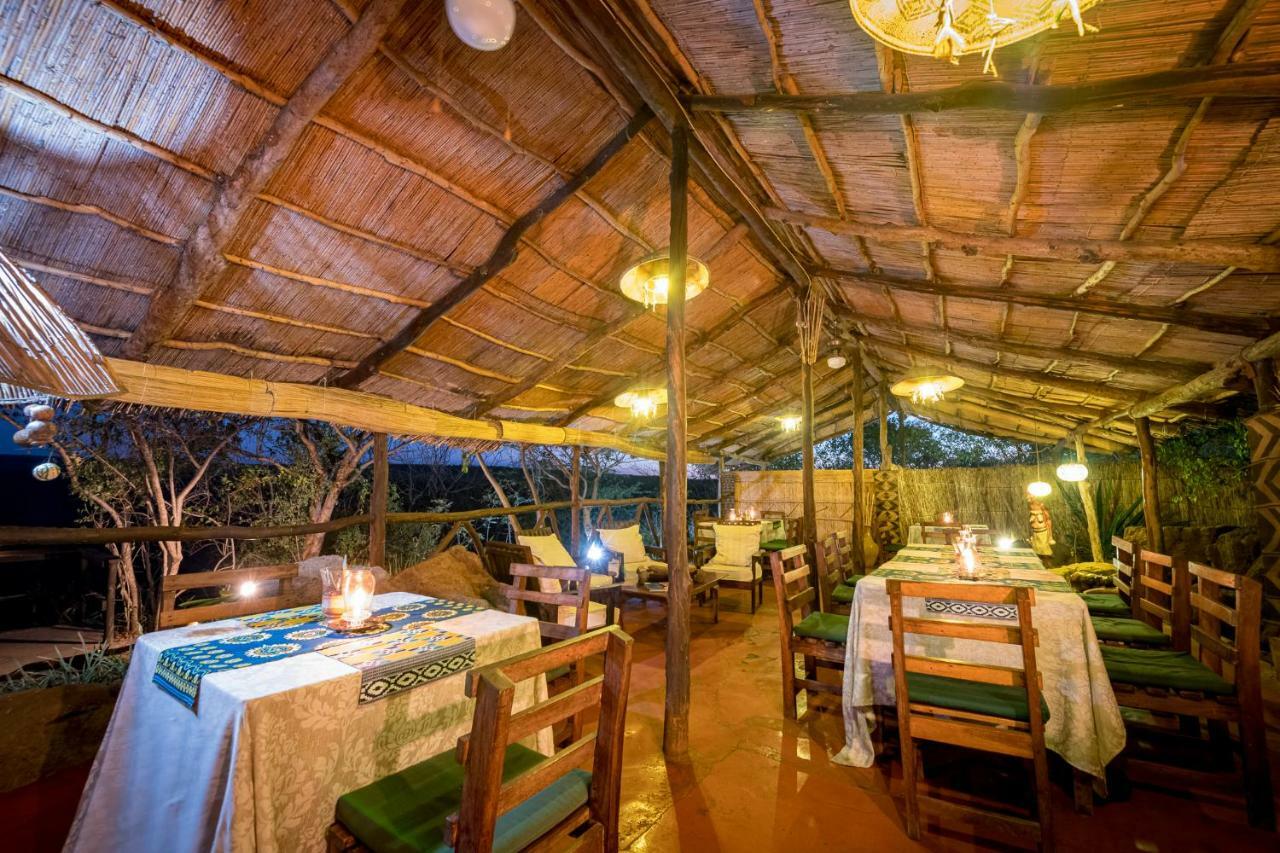 Taita Falcon Lodge Mukuni Exterior foto